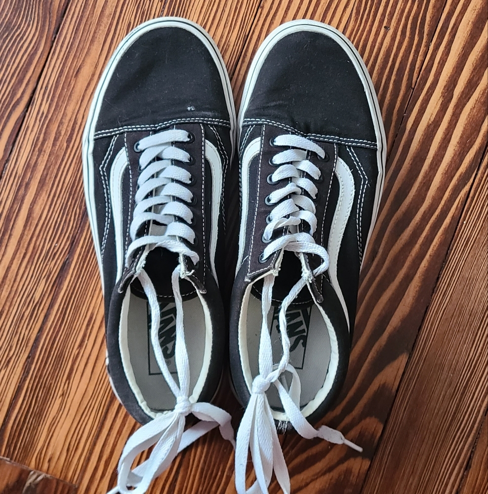 Old skool black and white Vans size 8.5 womens